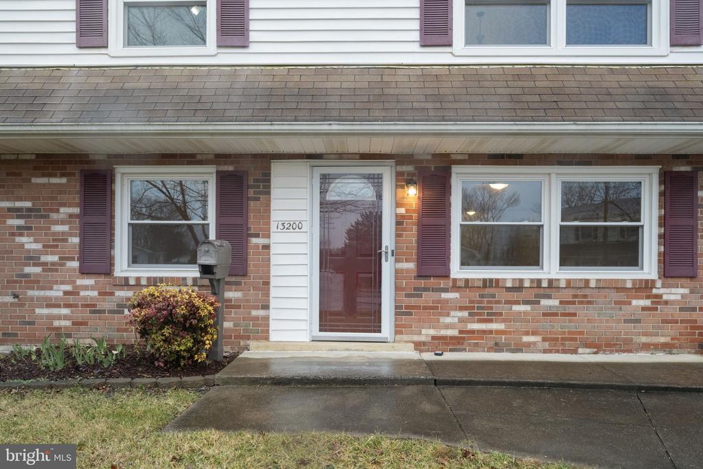 13200 HAWTHORN LANE