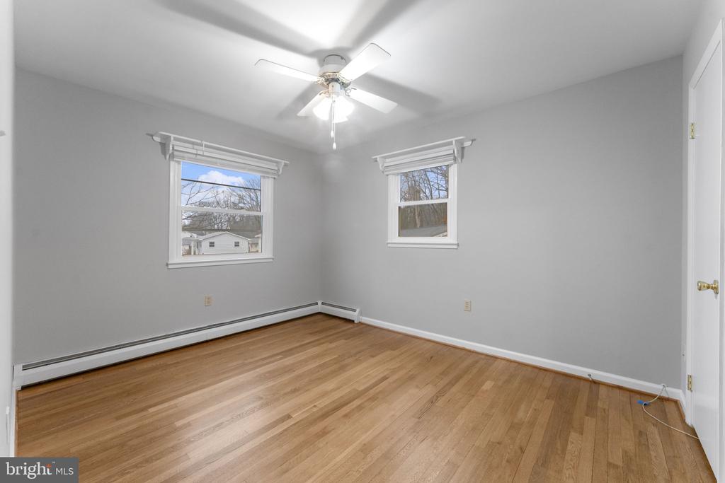 13200 HAWTHORN LANE