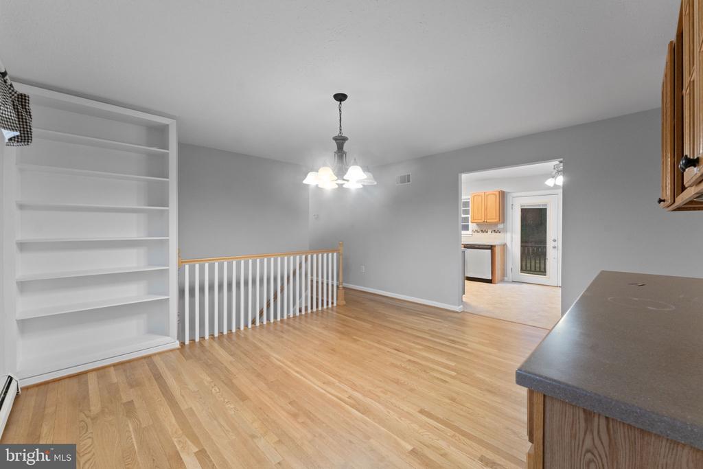 13200 HAWTHORN LANE