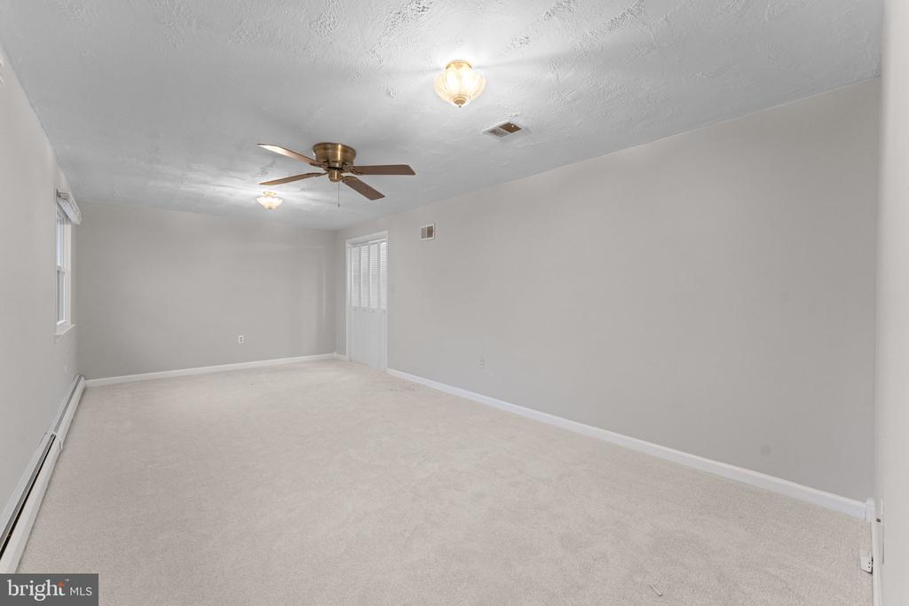 13200 HAWTHORN LANE
