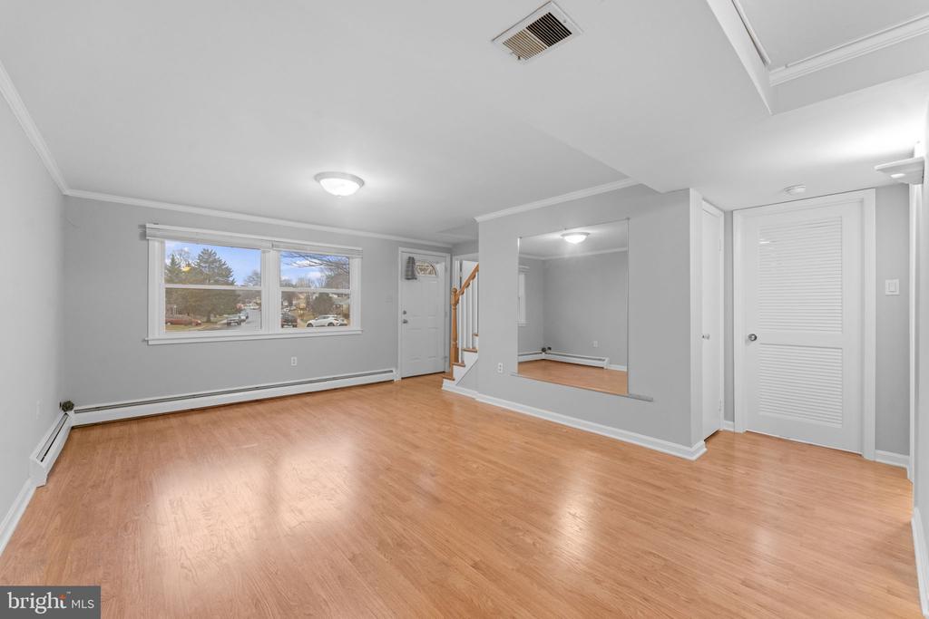 13200 HAWTHORN LANE