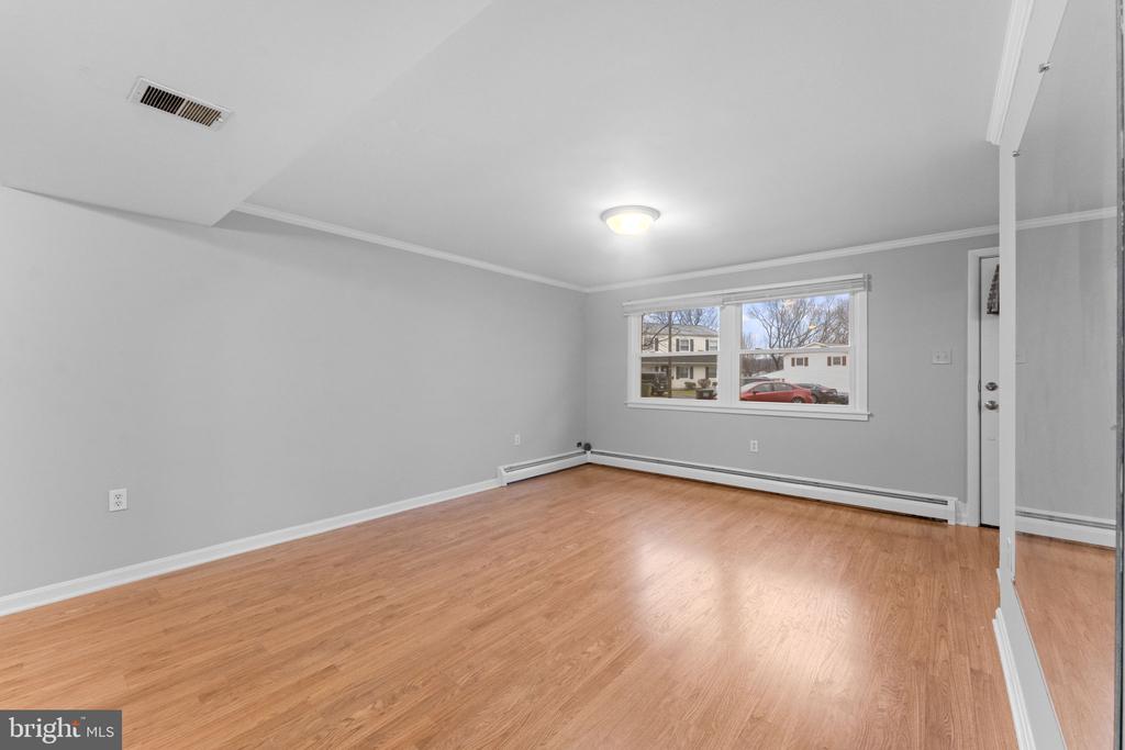 13200 HAWTHORN LANE