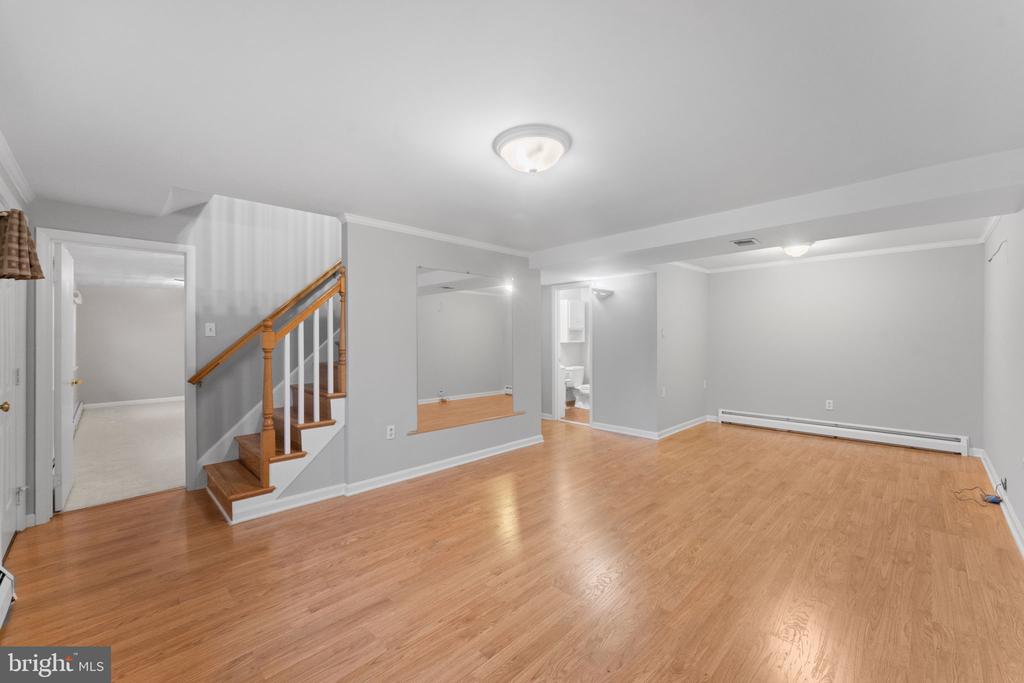 13200 HAWTHORN LANE