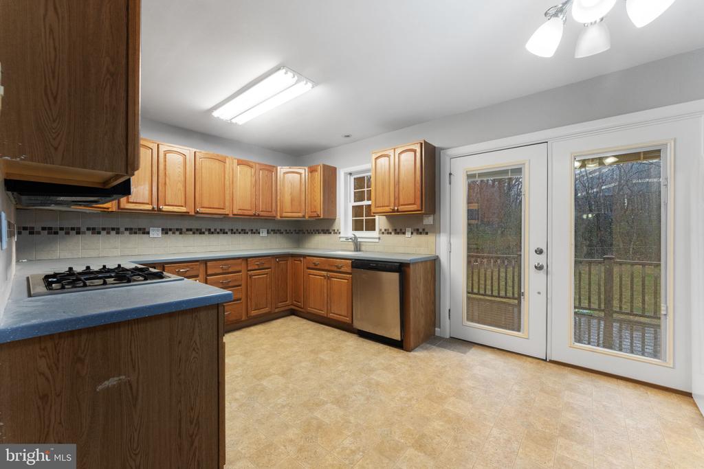 13200 HAWTHORN LANE