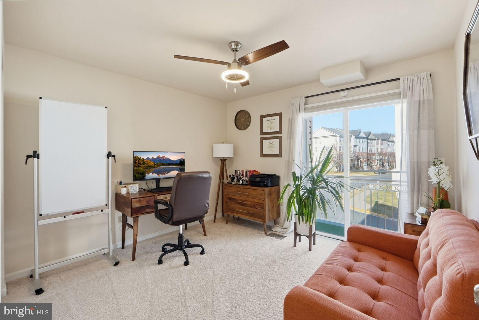 15839 JOHN DISKIN CIRCLE