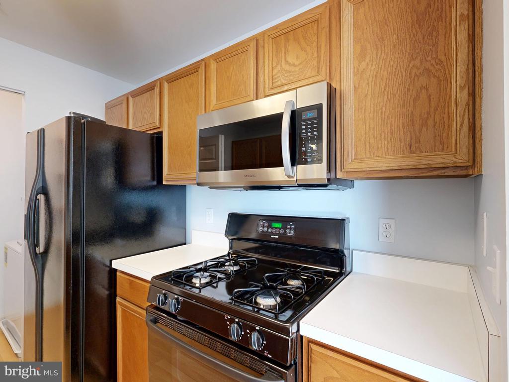 14196 CUDDY LOOP 304