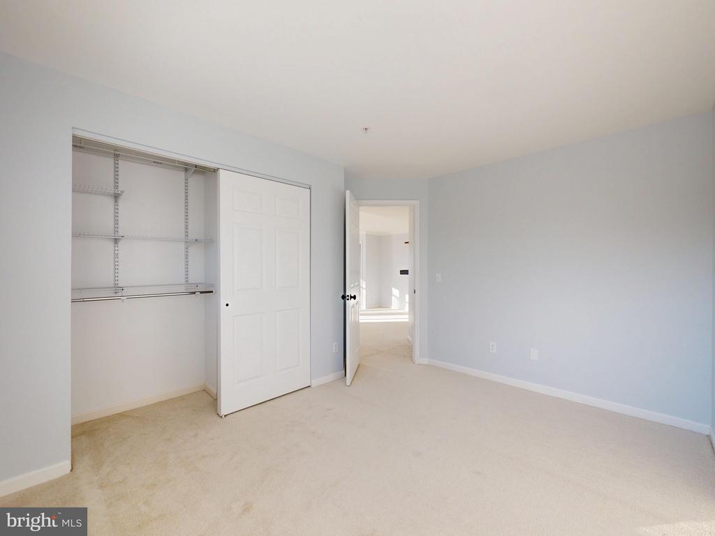14196 CUDDY LOOP 304