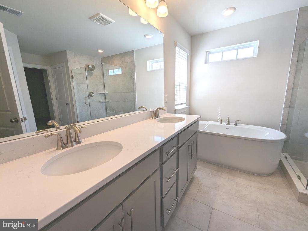 14972 WALTER ROBINSON LANE