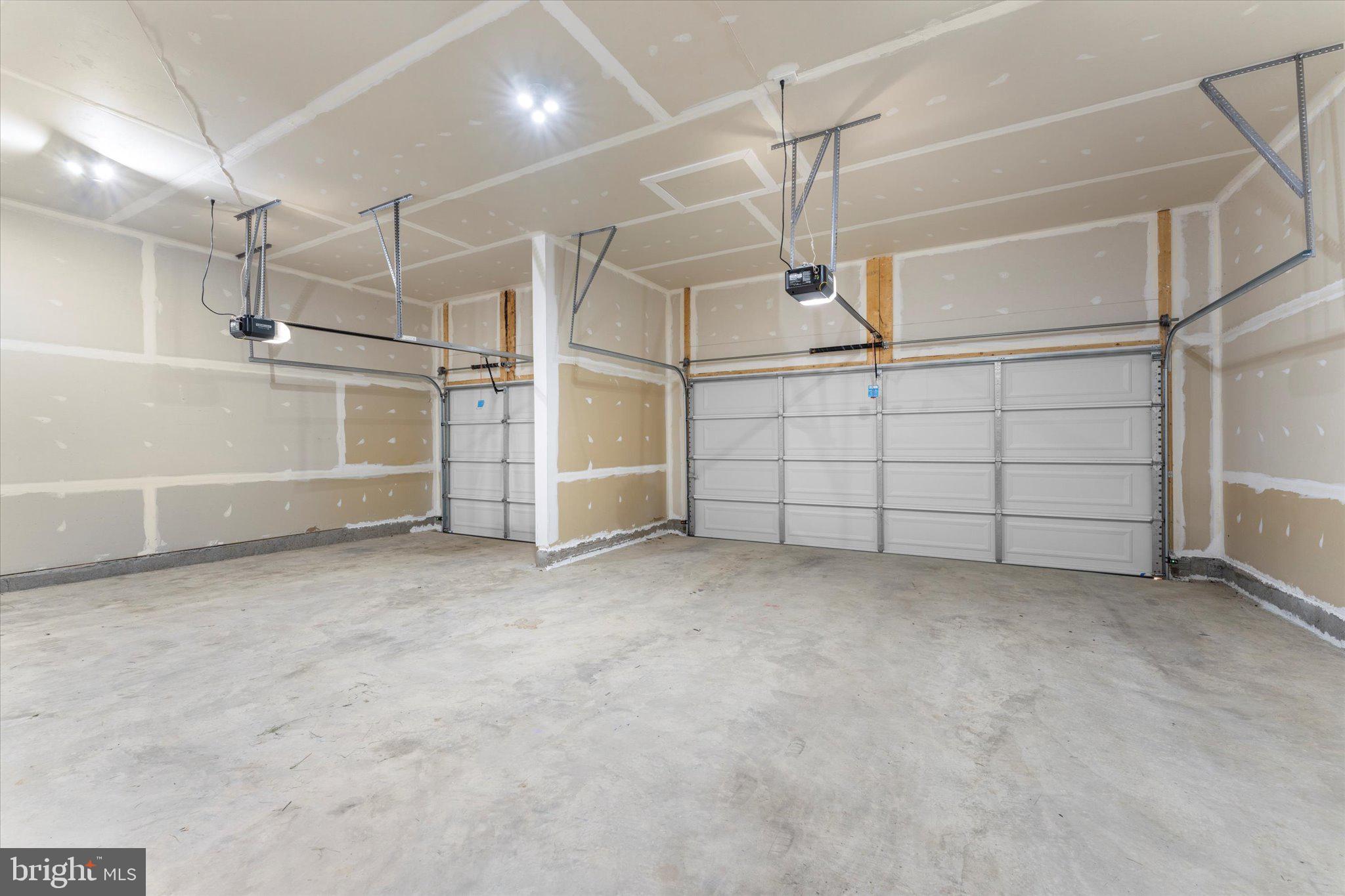 14972 WALTER ROBINSON LANE