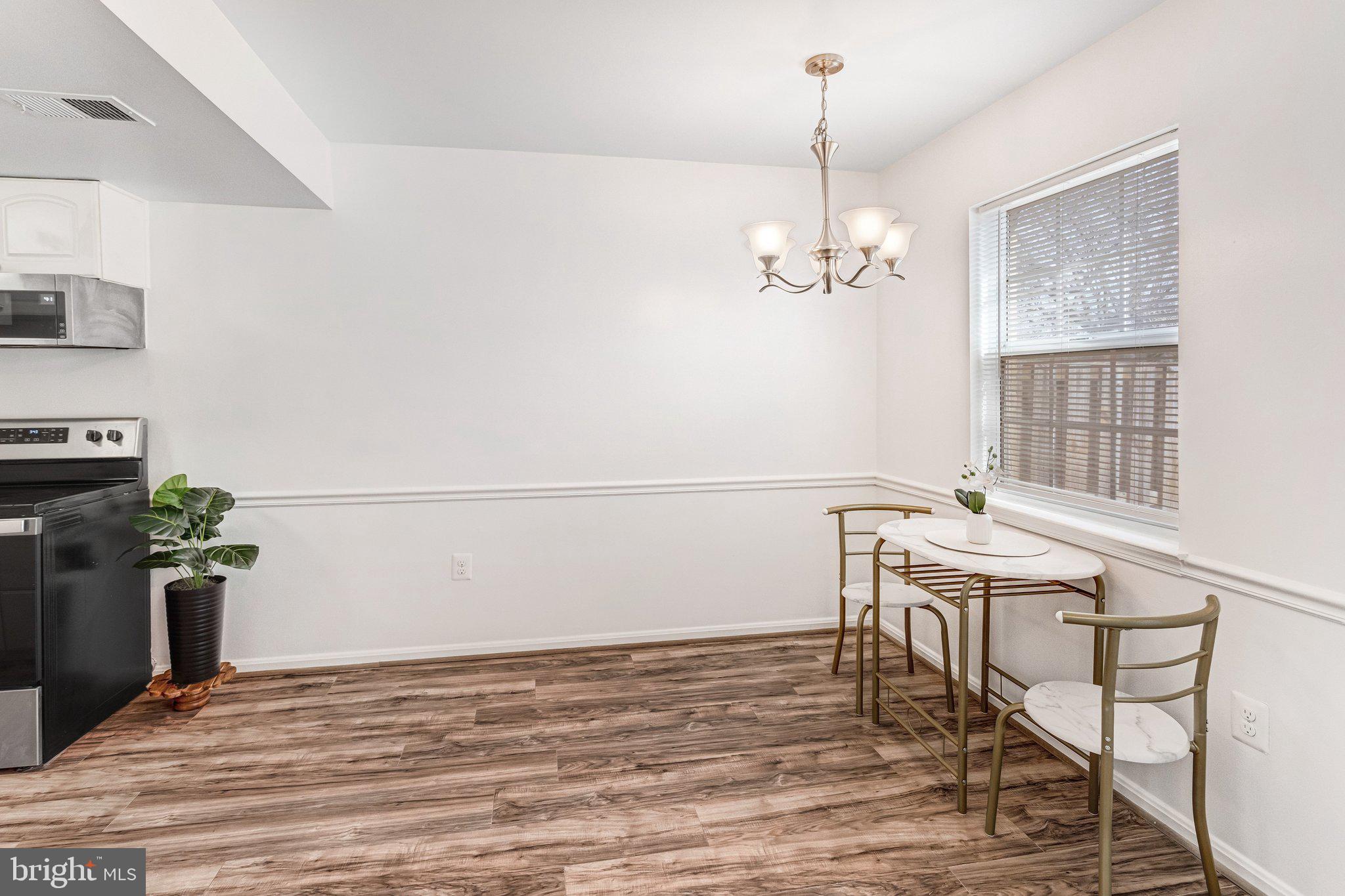 1856 FORT PULASKI COURT