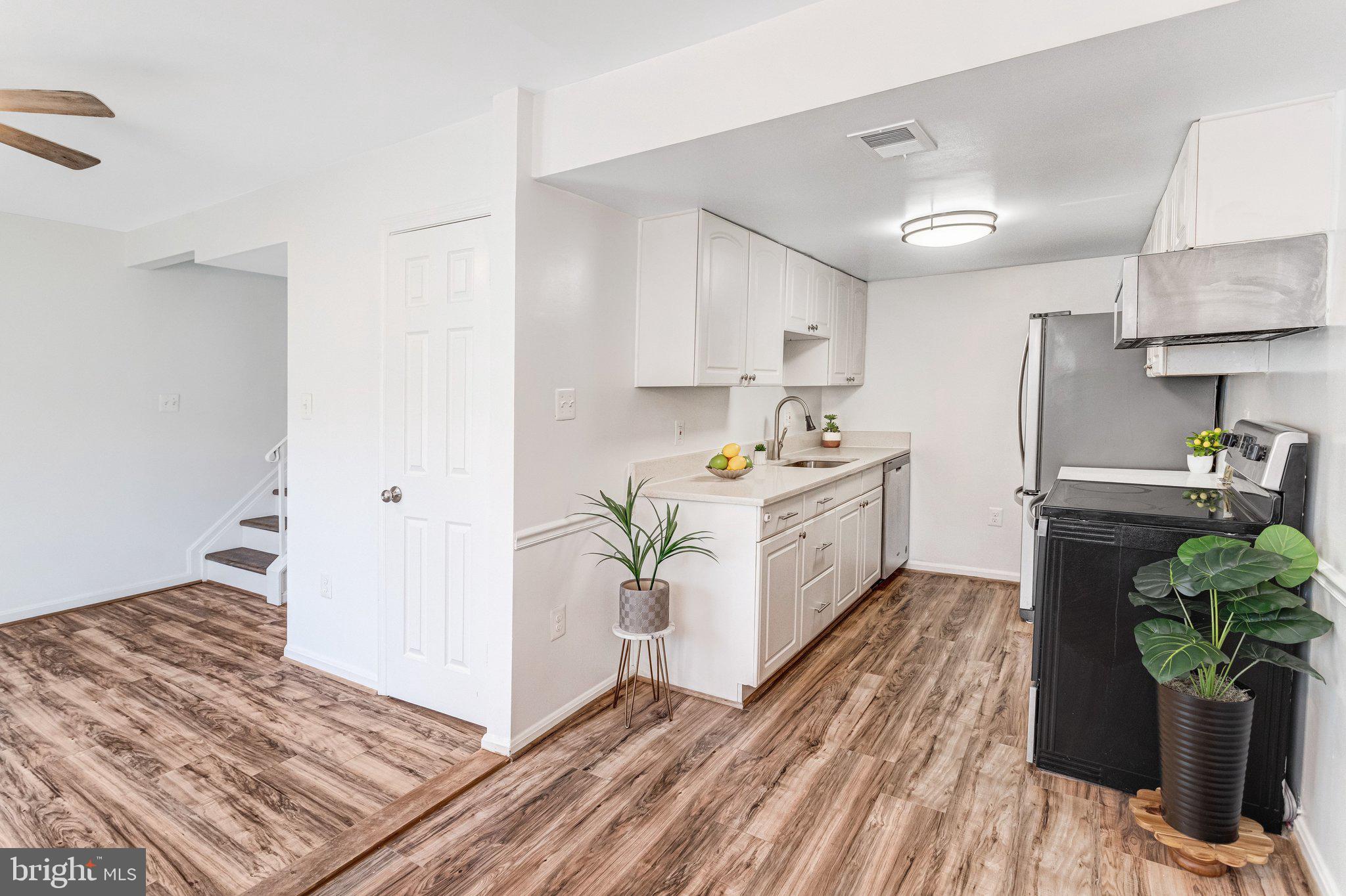 1856 FORT PULASKI COURT