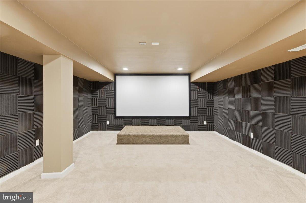 1505 SPOONBILL COURT