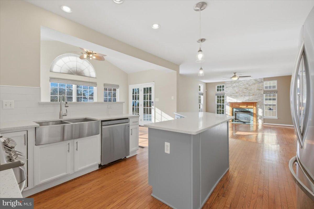 1505 SPOONBILL COURT