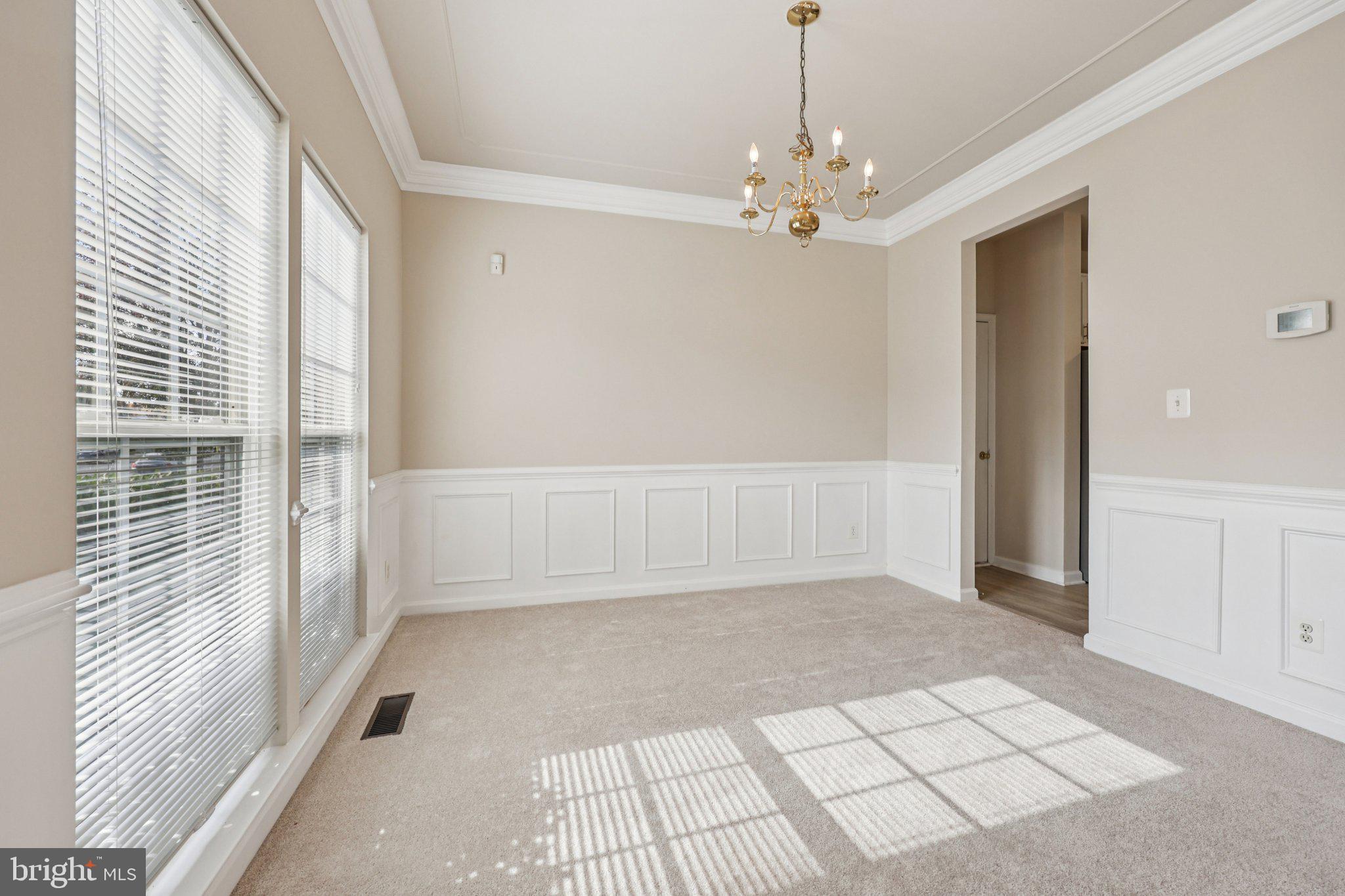 2880 MYRTLEWOOD DRIVE