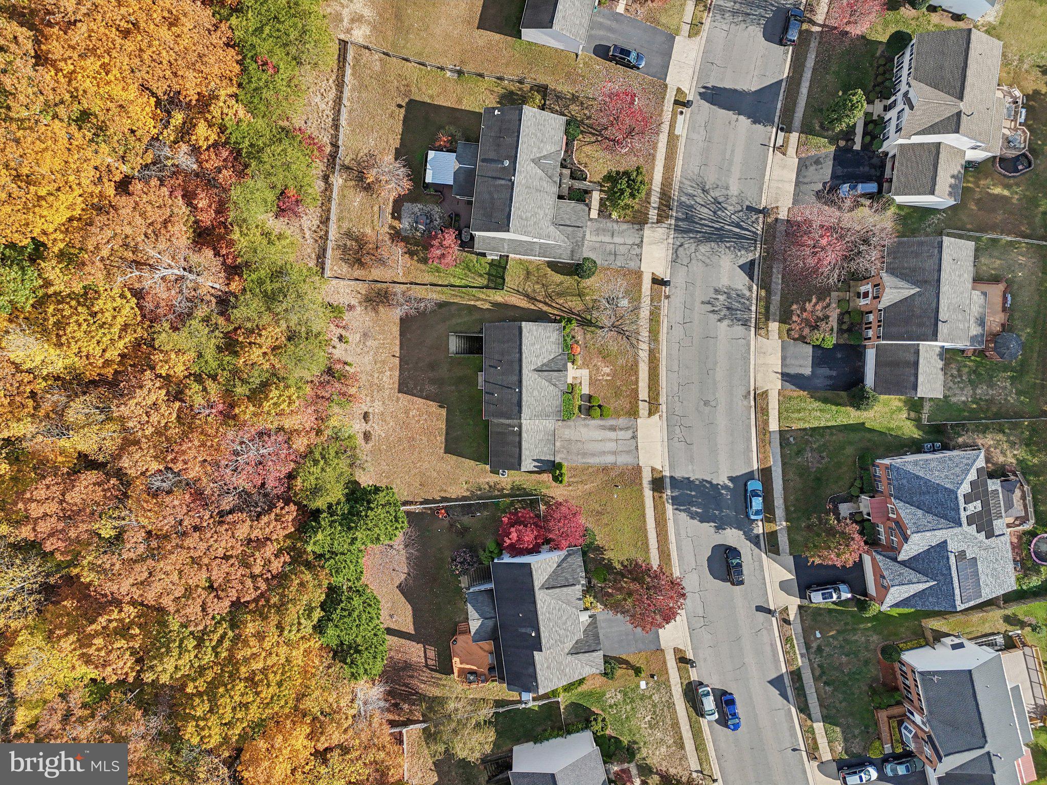 2880 MYRTLEWOOD DRIVE