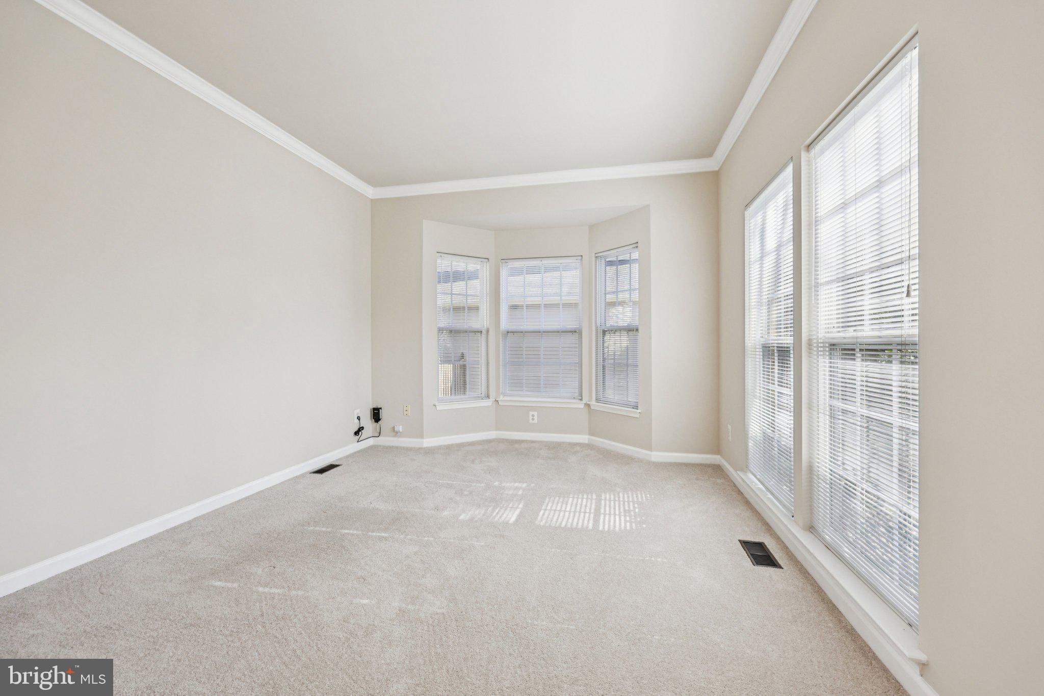 2880 MYRTLEWOOD DRIVE