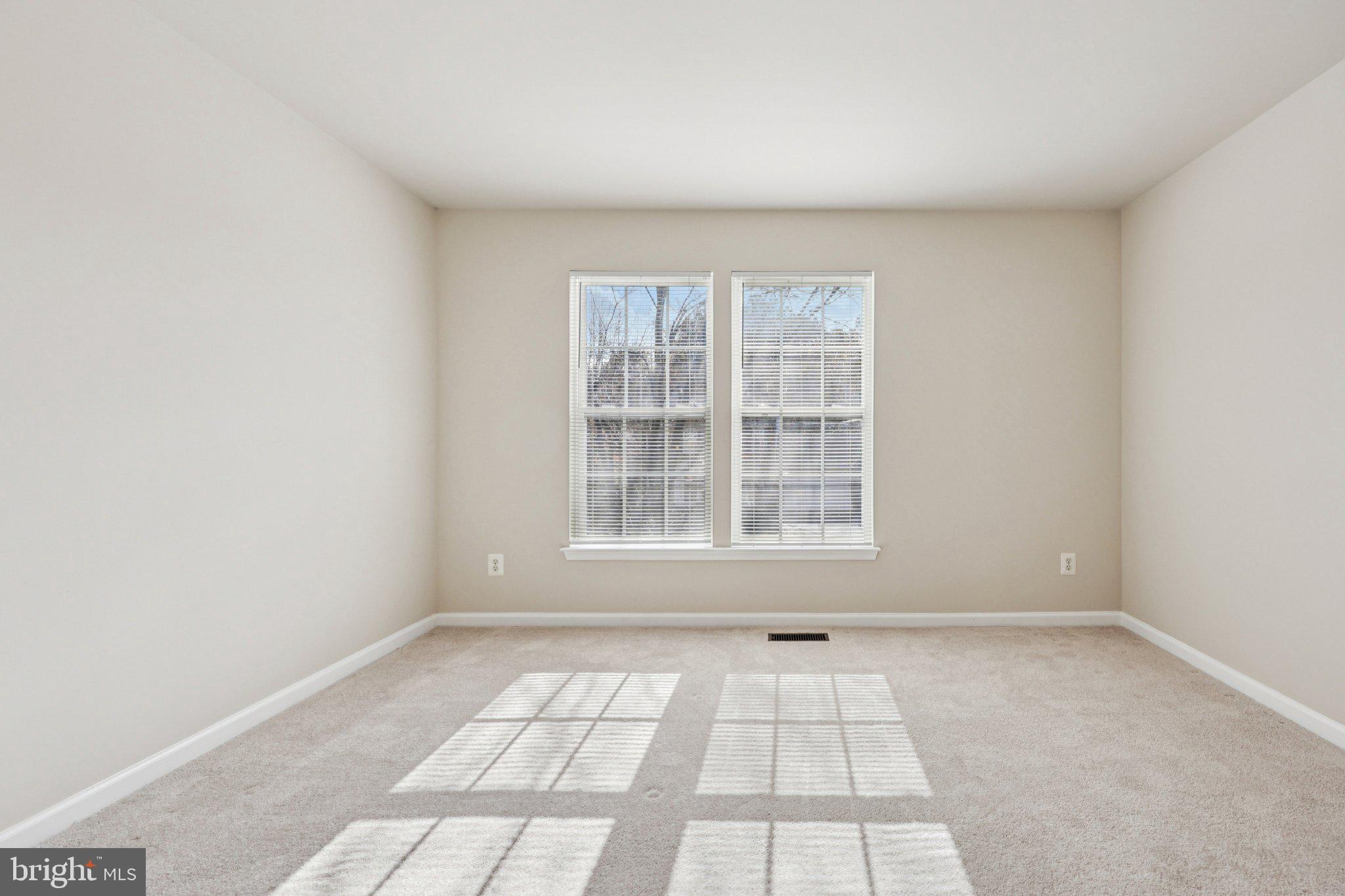 2880 MYRTLEWOOD DRIVE