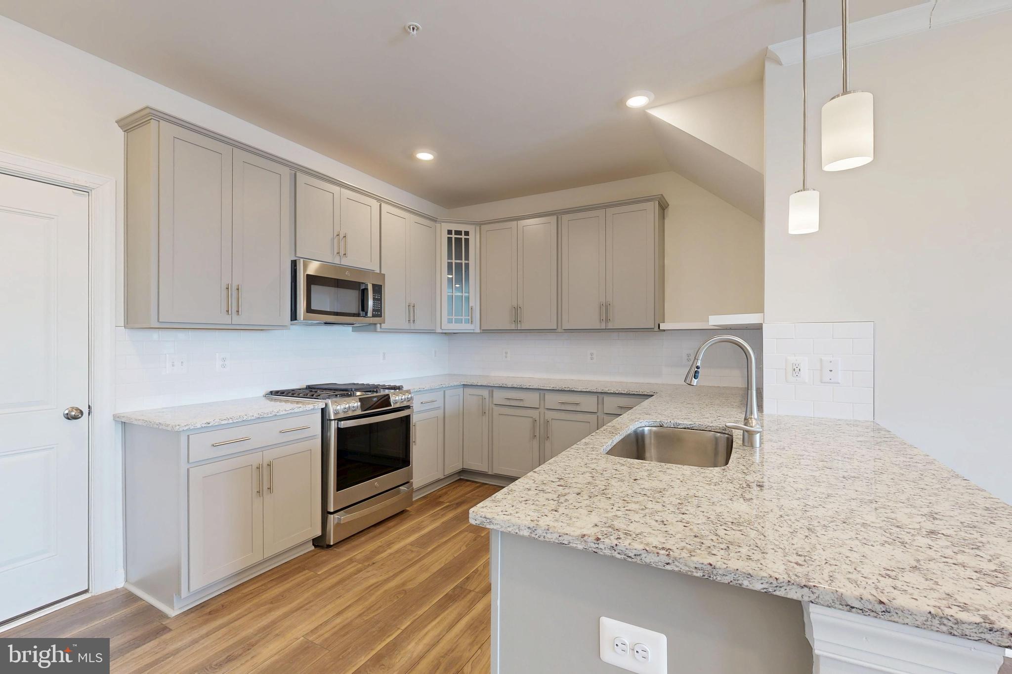 2375 STEPHANIE TESSA LANE