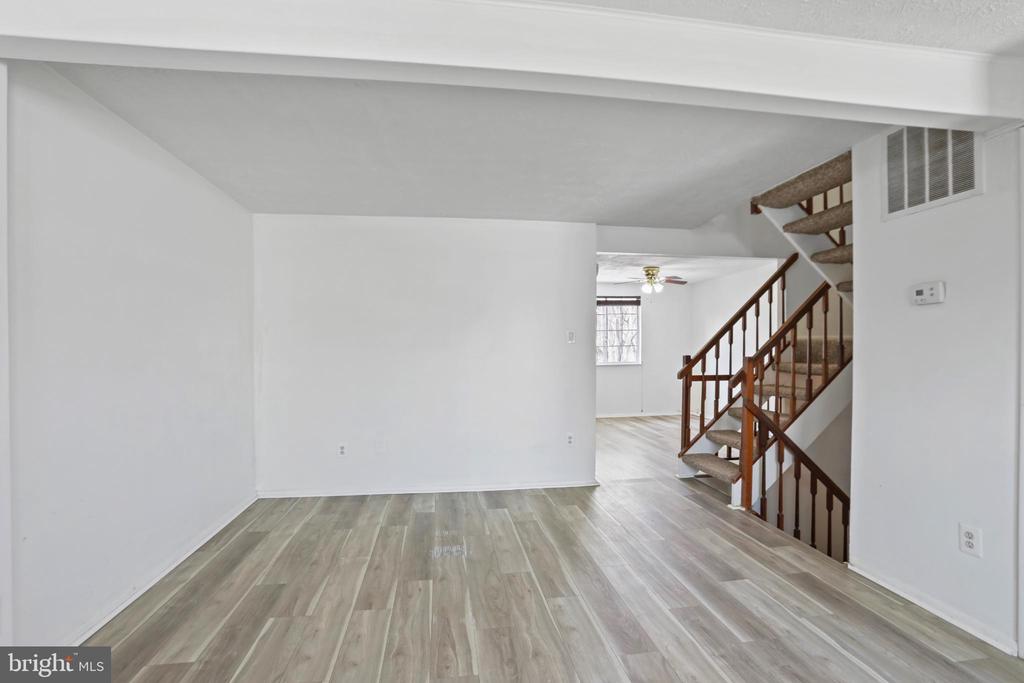 3454 VALE COURT