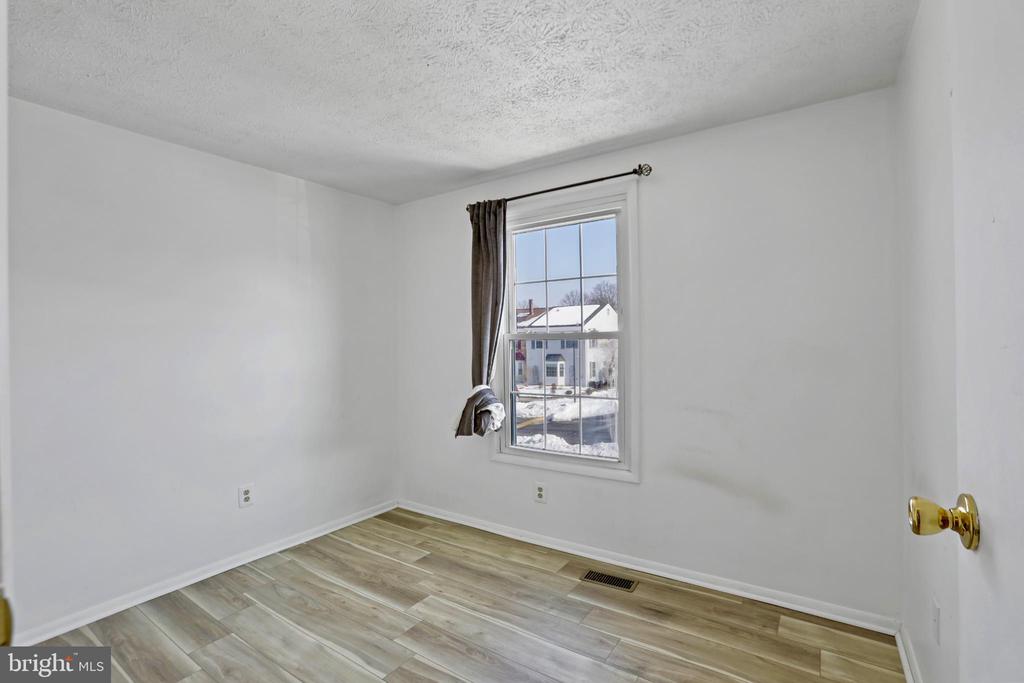 3454 VALE COURT