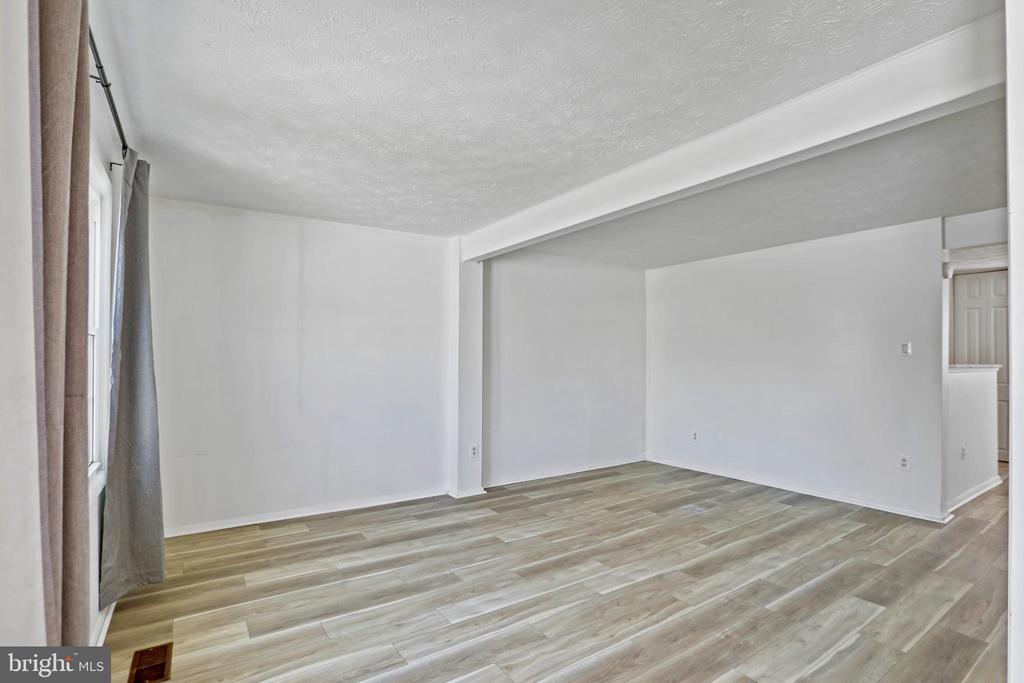 3454 VALE COURT