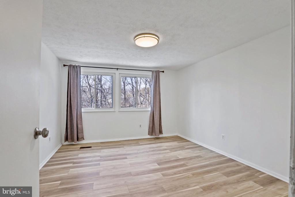 3454 VALE COURT