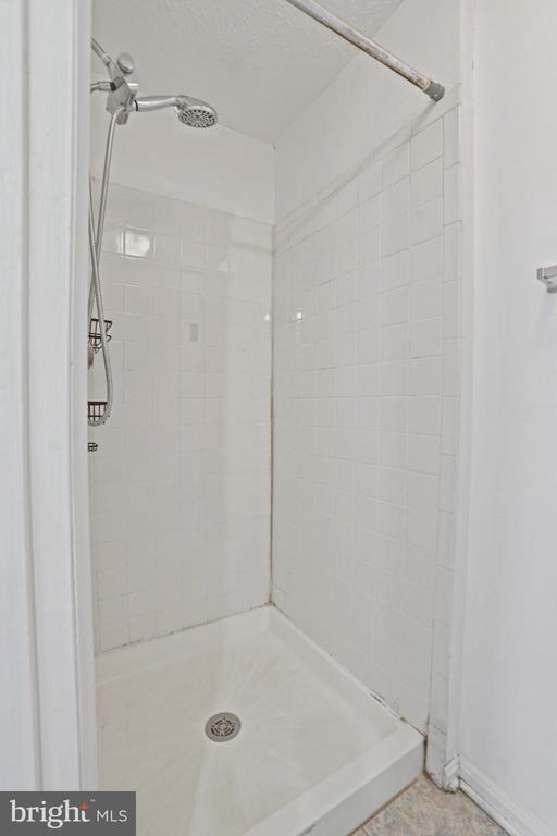3454 VALE COURT
