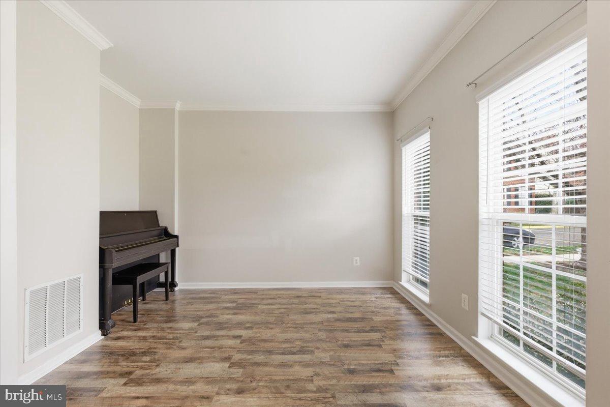 17037 LOFTRIDGE LANE