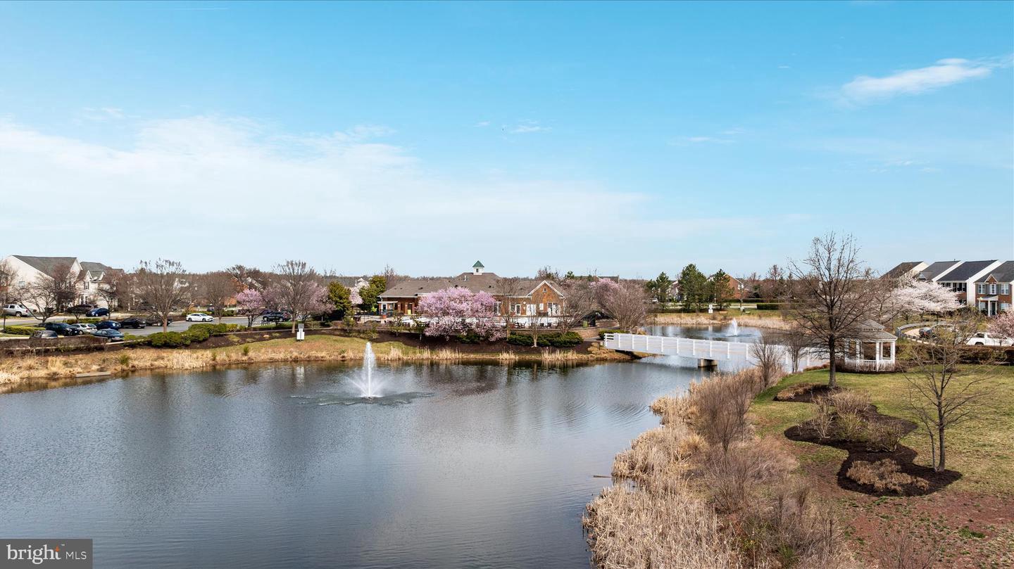 17037 LOFTRIDGE LANE