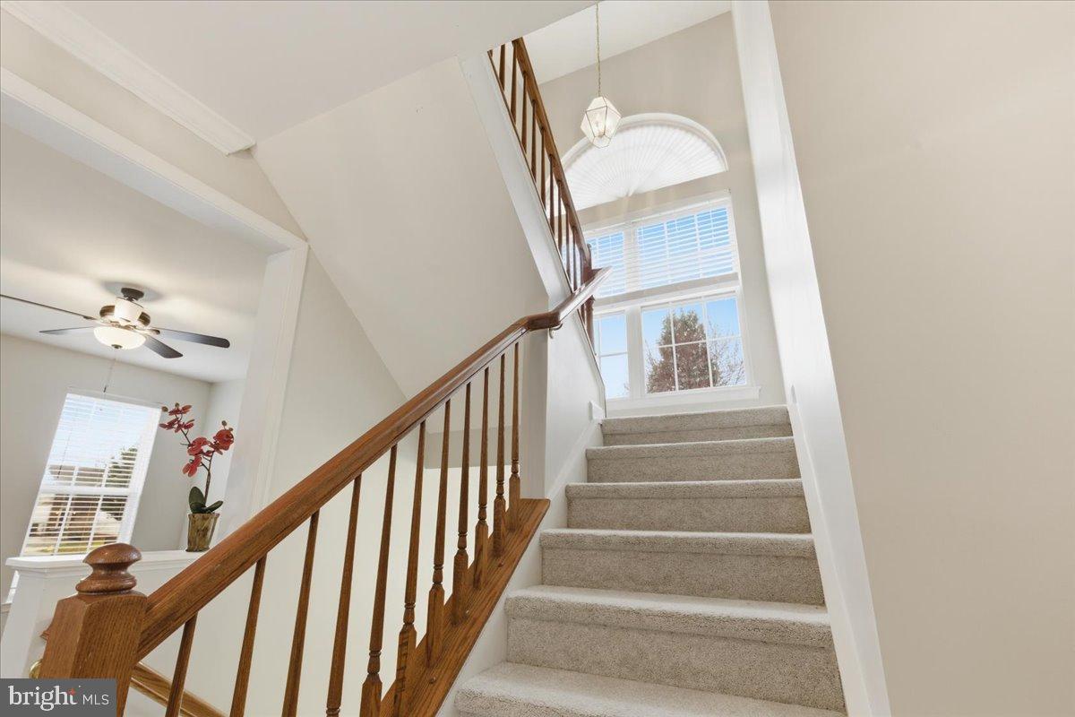 17037 LOFTRIDGE LANE