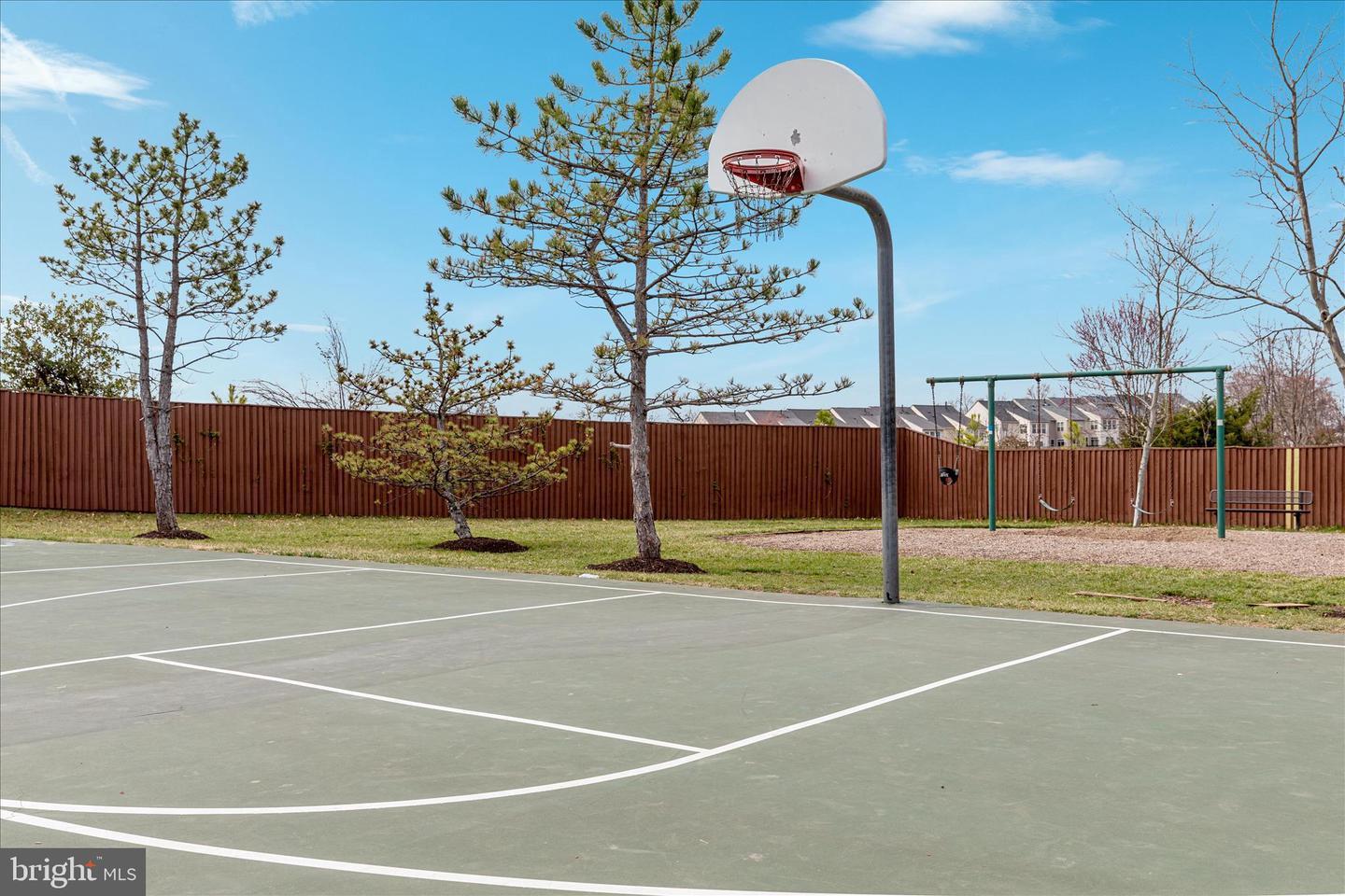 17037 LOFTRIDGE LANE