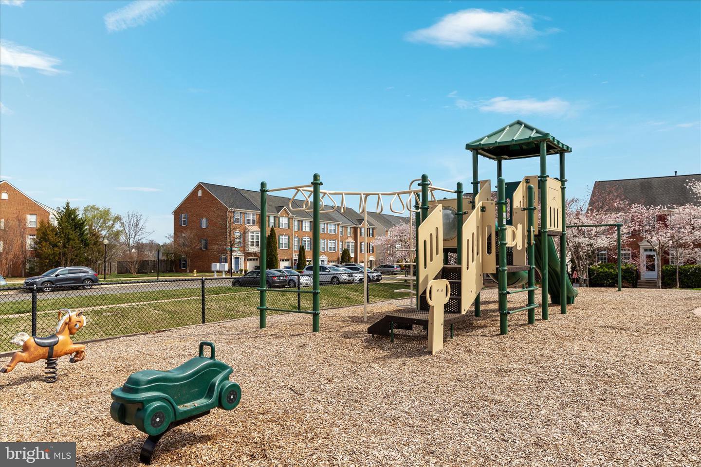 17037 LOFTRIDGE LANE