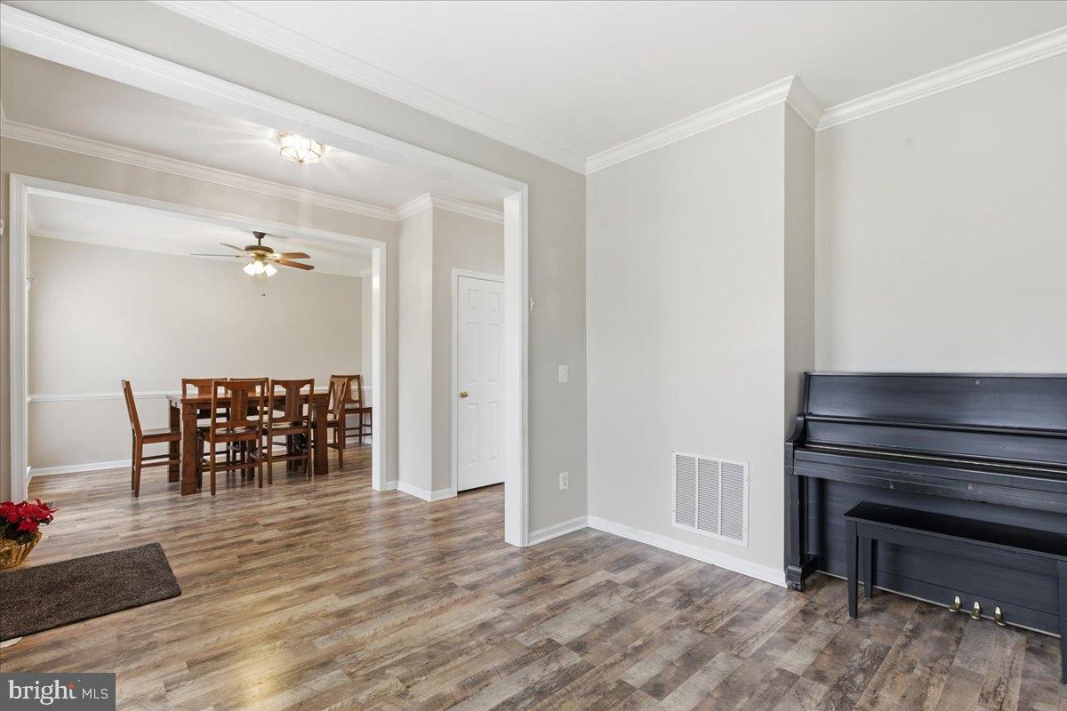 17037 LOFTRIDGE LANE