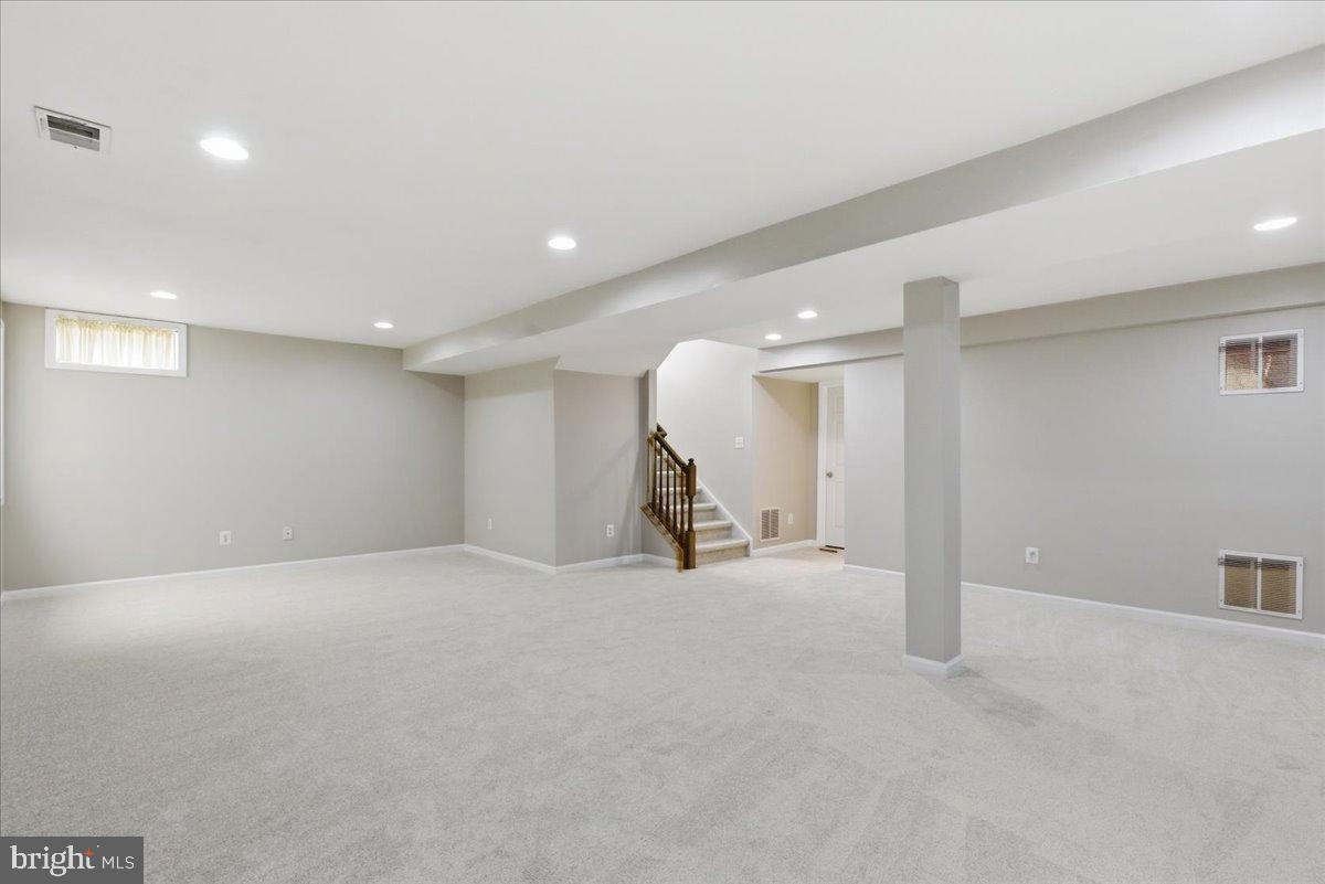 17037 LOFTRIDGE LANE