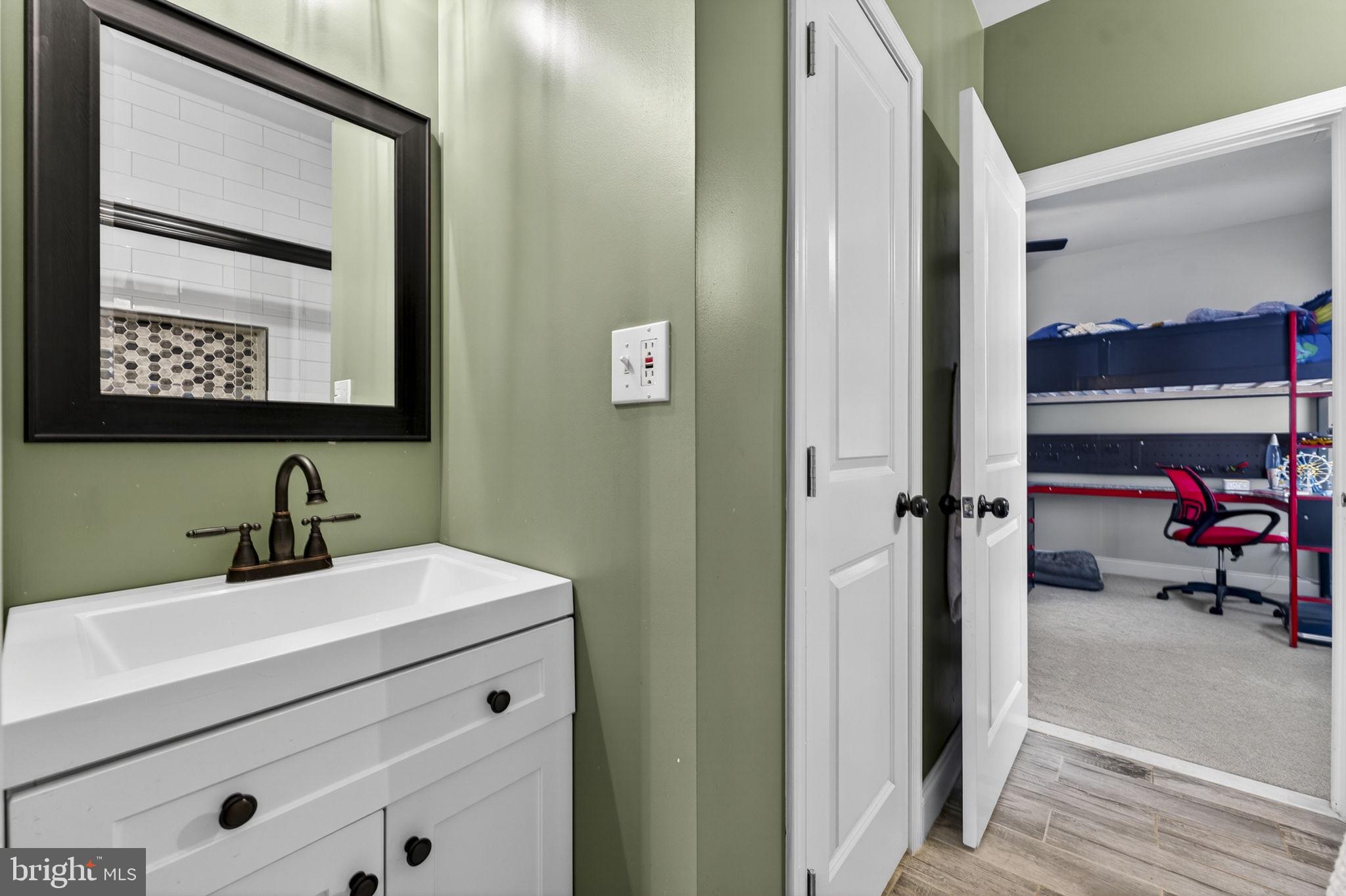 15629 VILLAGE COVE PLACE