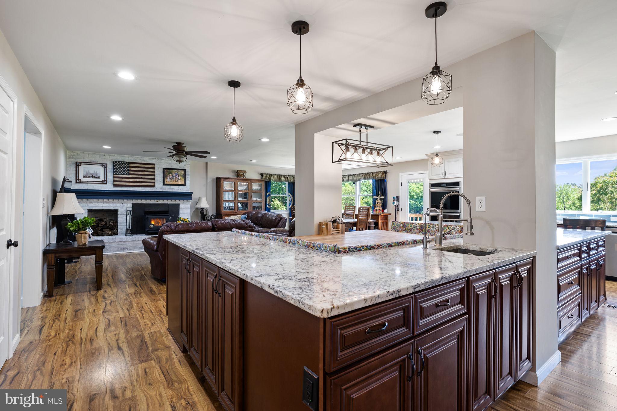 4301 MOUNTAIN VIEW DRIVE