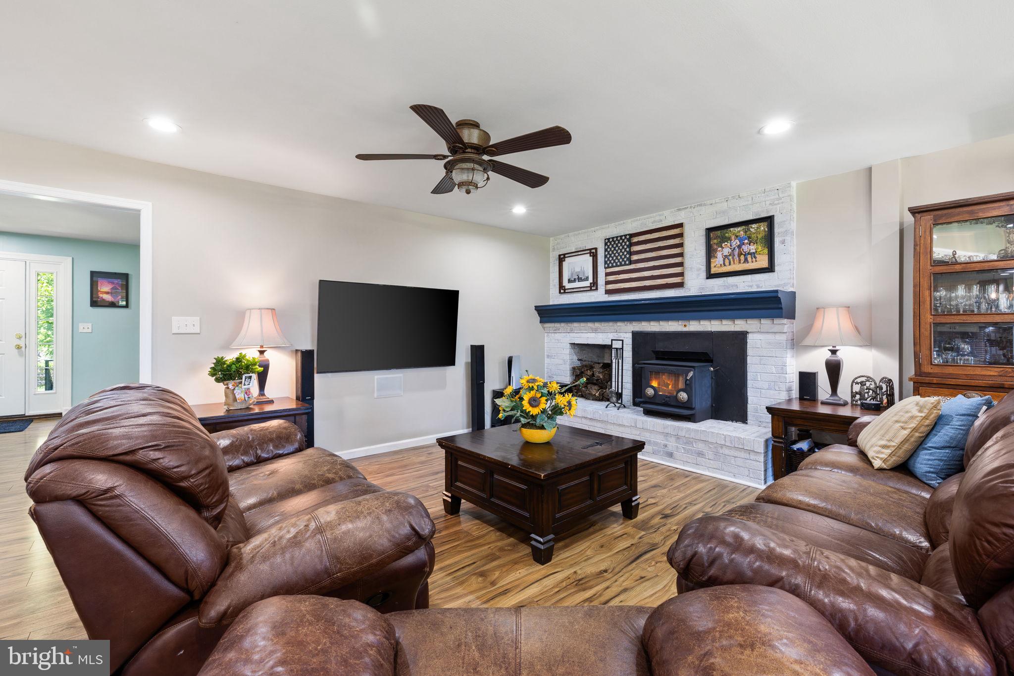 4301 MOUNTAIN VIEW DRIVE