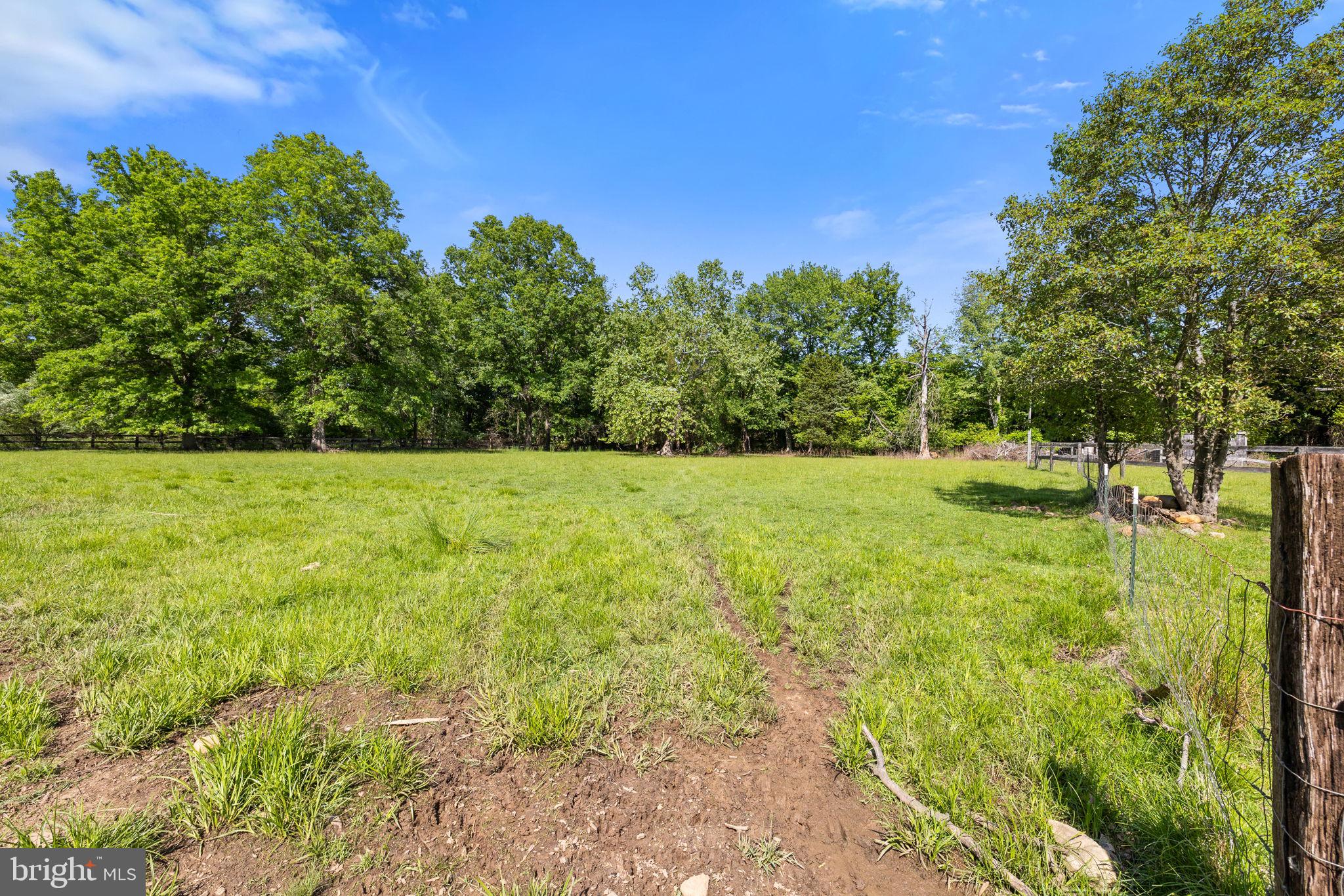 4301 MOUNTAIN VIEW DRIVE