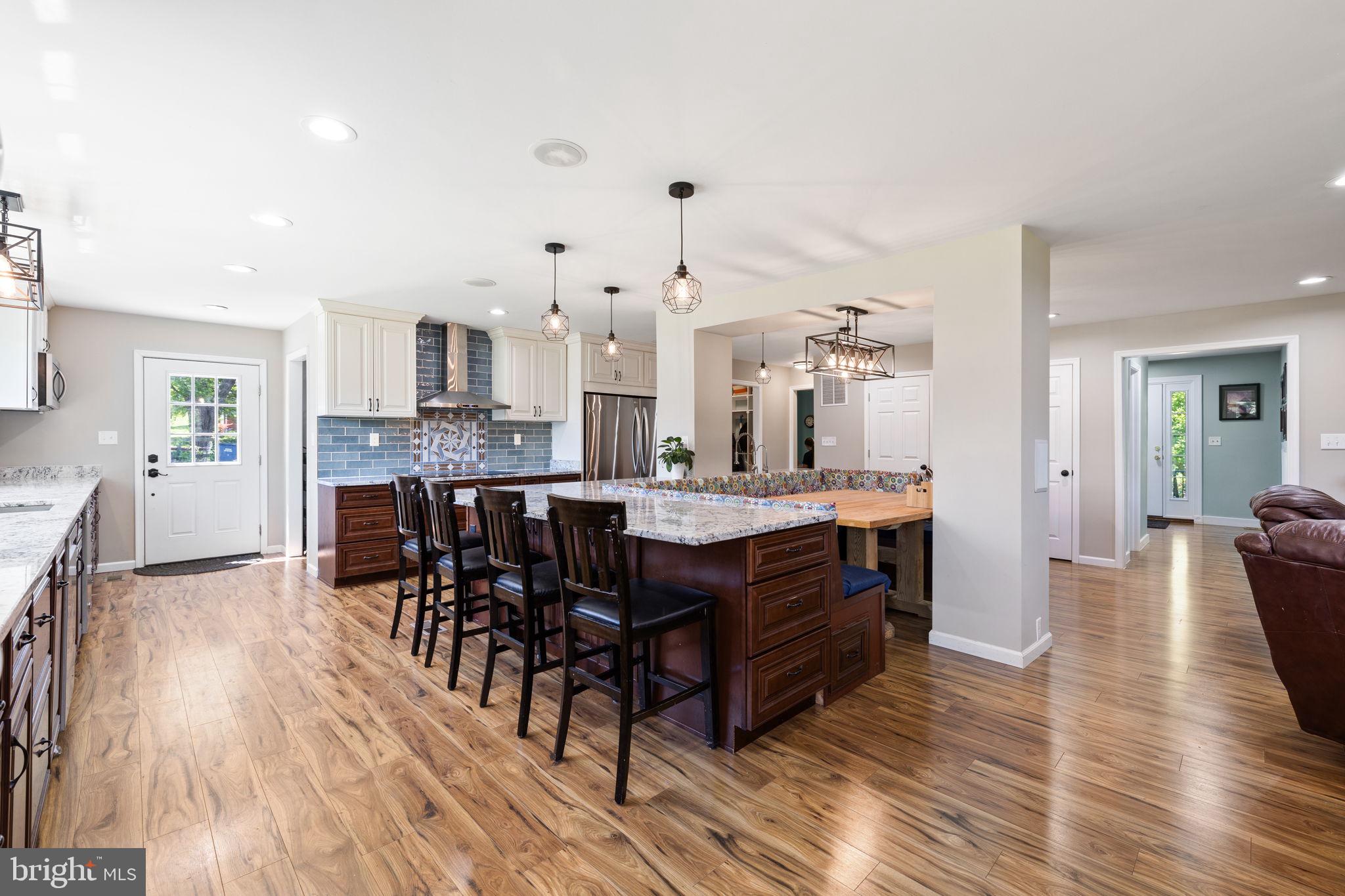 4301 MOUNTAIN VIEW DRIVE