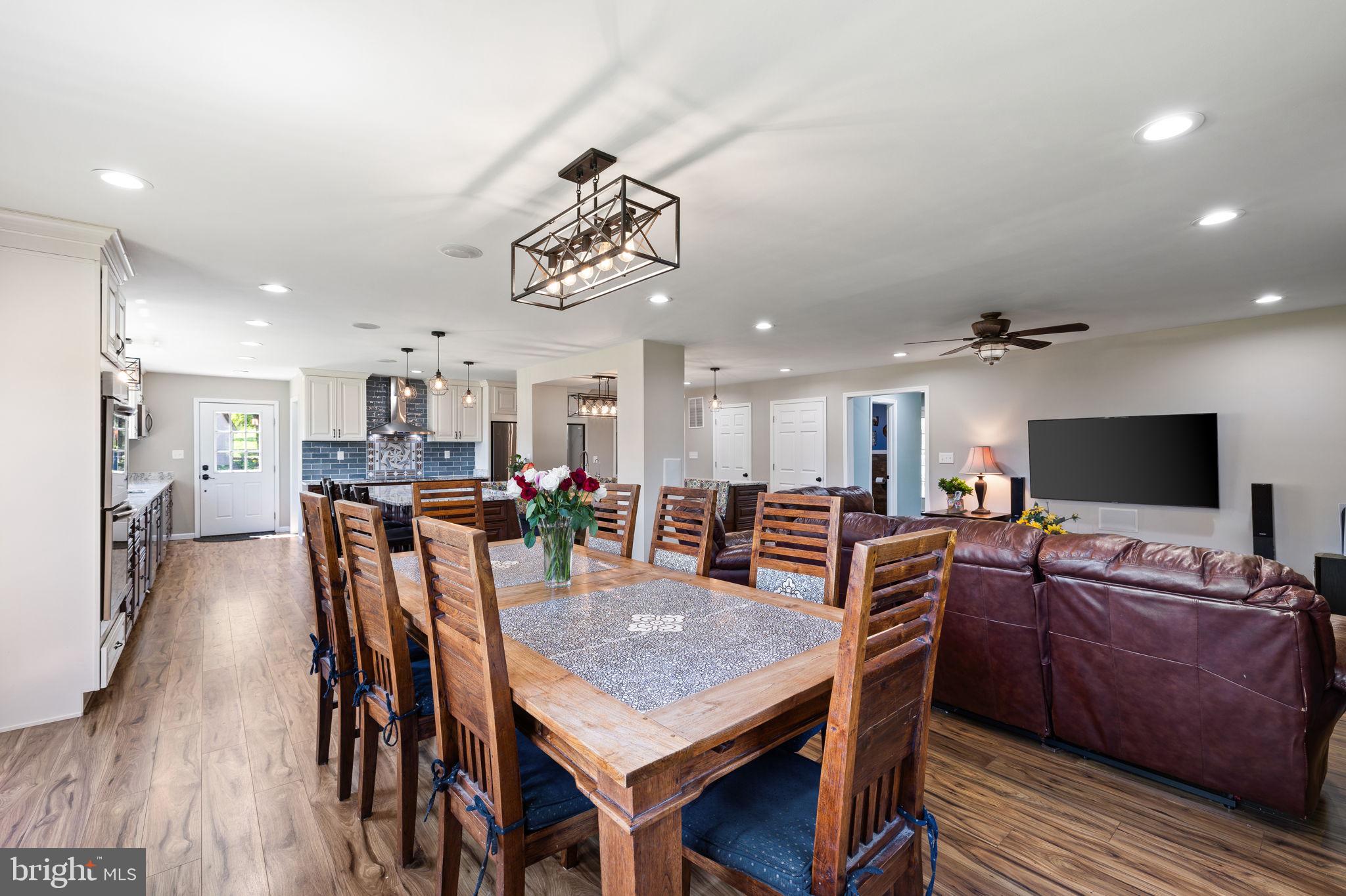 4301 MOUNTAIN VIEW DRIVE