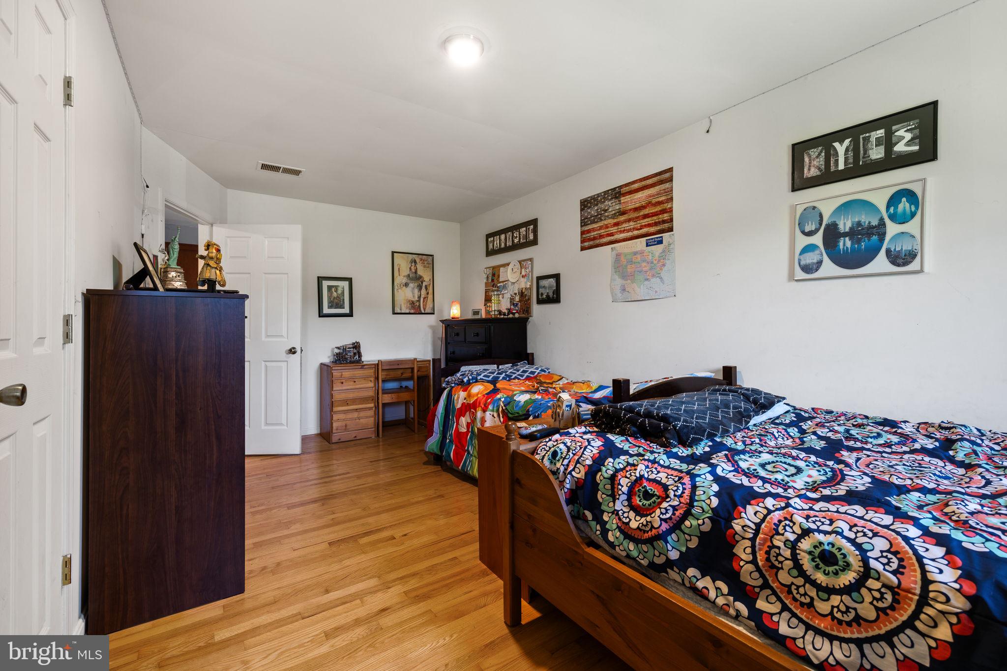 4301 MOUNTAIN VIEW DRIVE