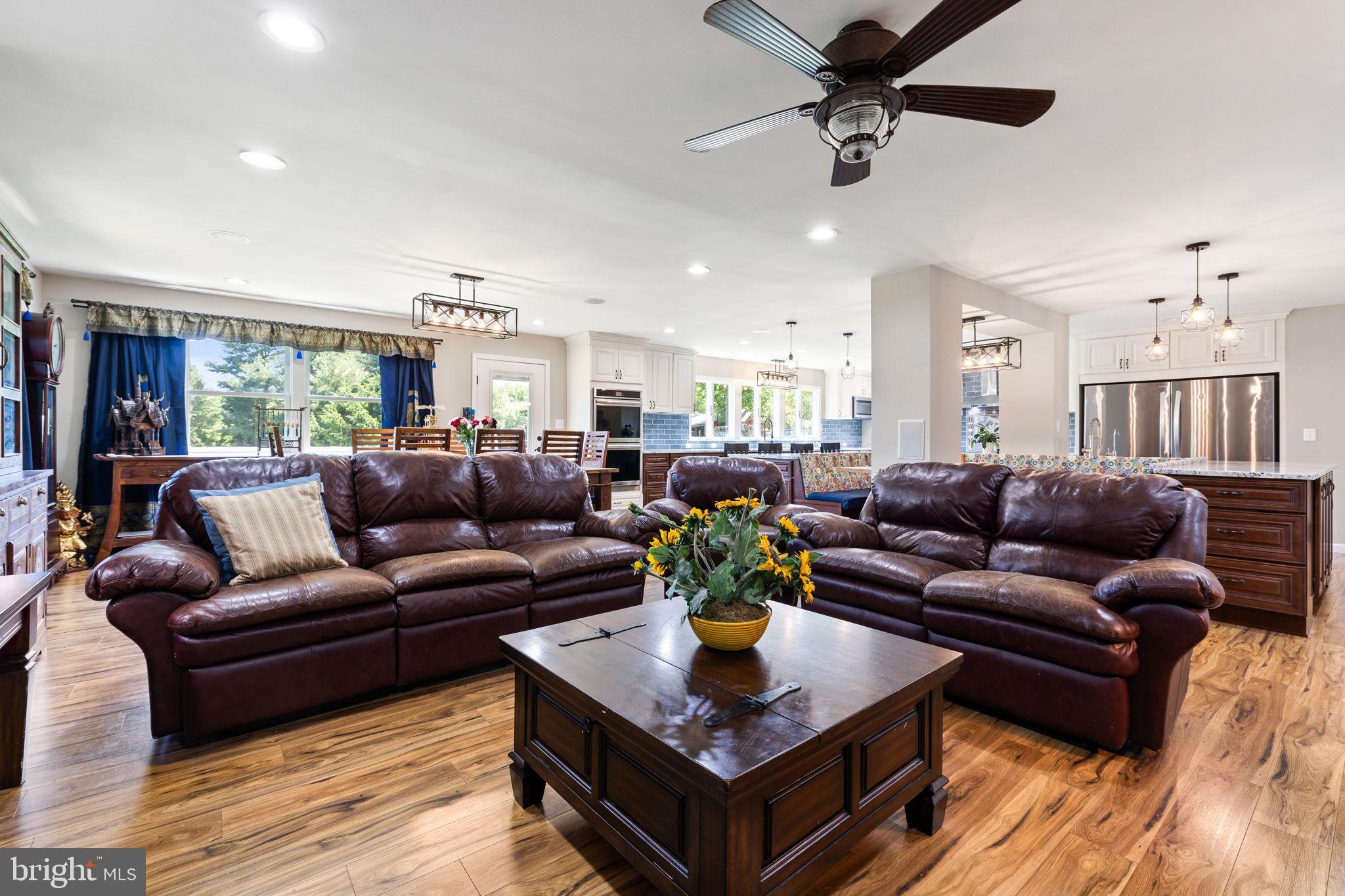 4301 MOUNTAIN VIEW DRIVE