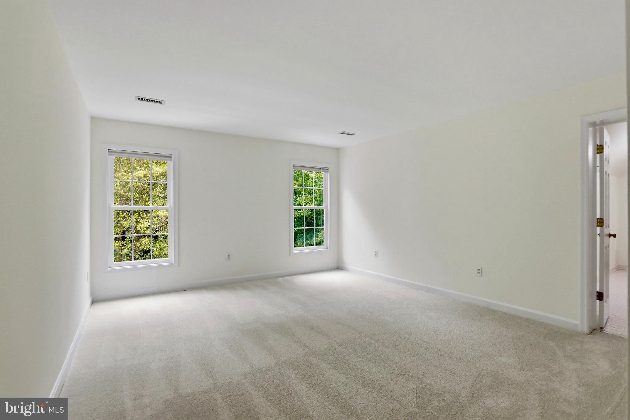 7008 TRAPPERS COURT