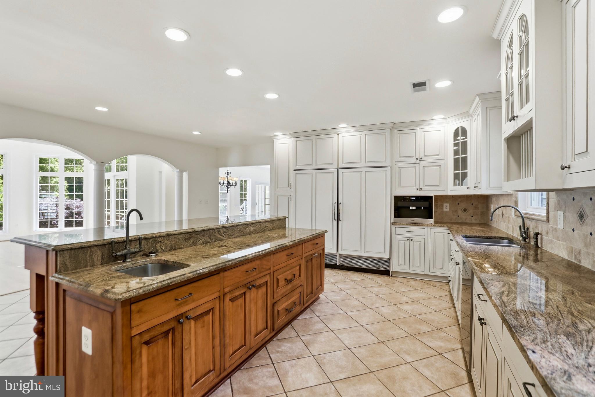 7008 TRAPPERS COURT