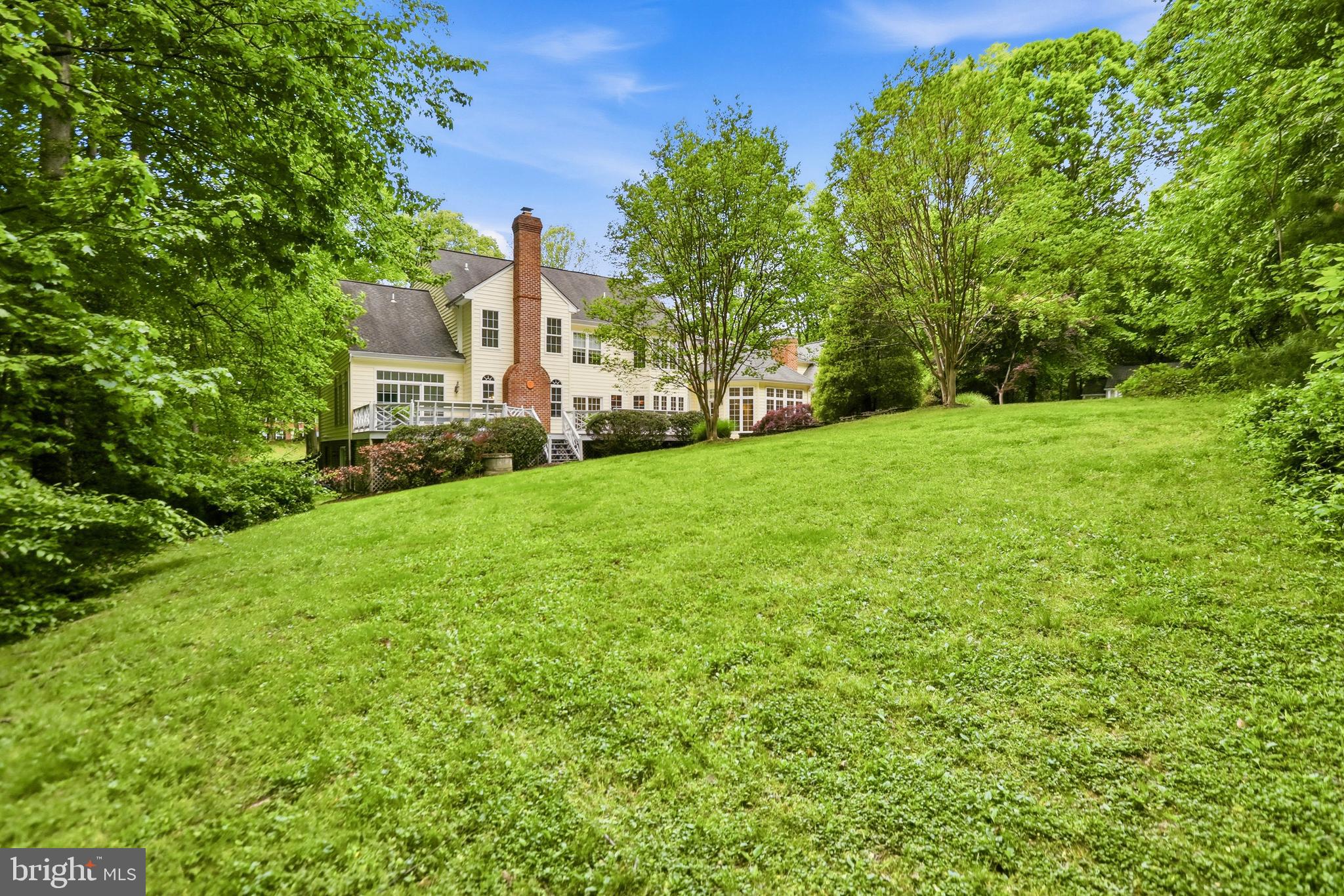 7008 TRAPPERS COURT