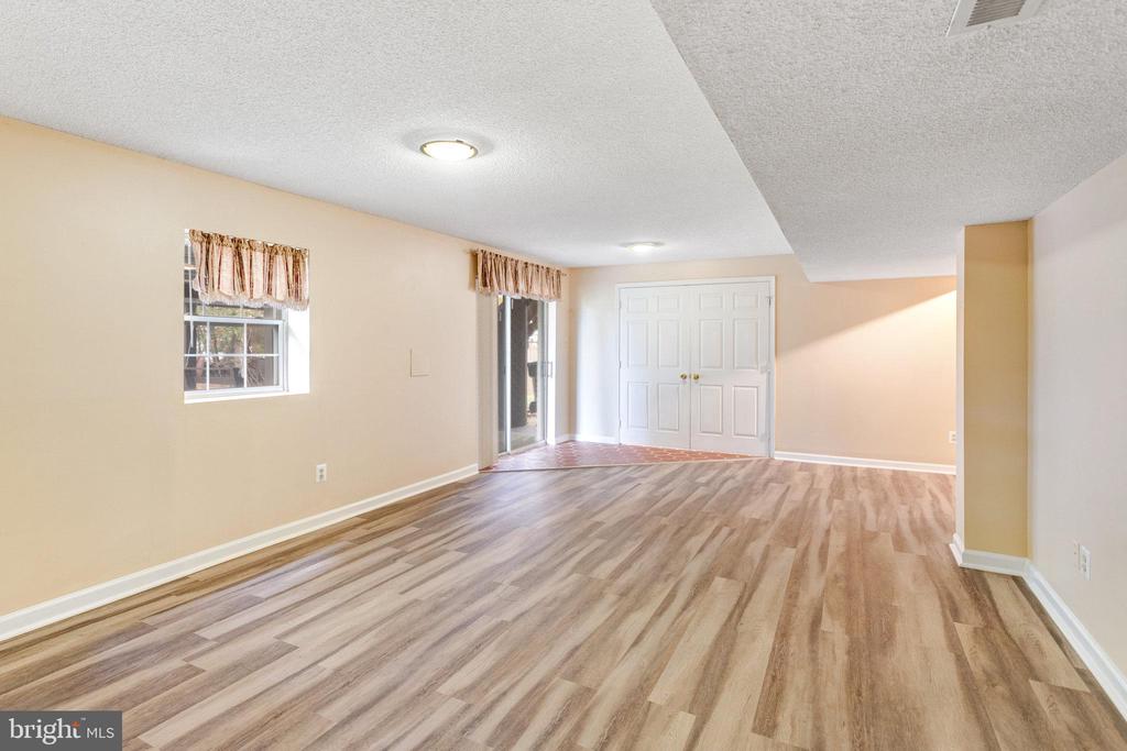15385 BEVANWOOD DRIVE