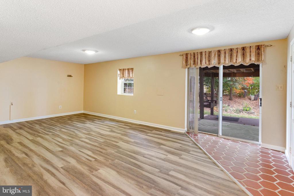 15385 BEVANWOOD DRIVE