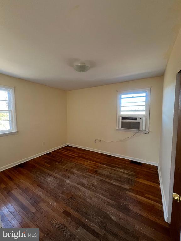 7297 JACKSONVILLE AVENUE