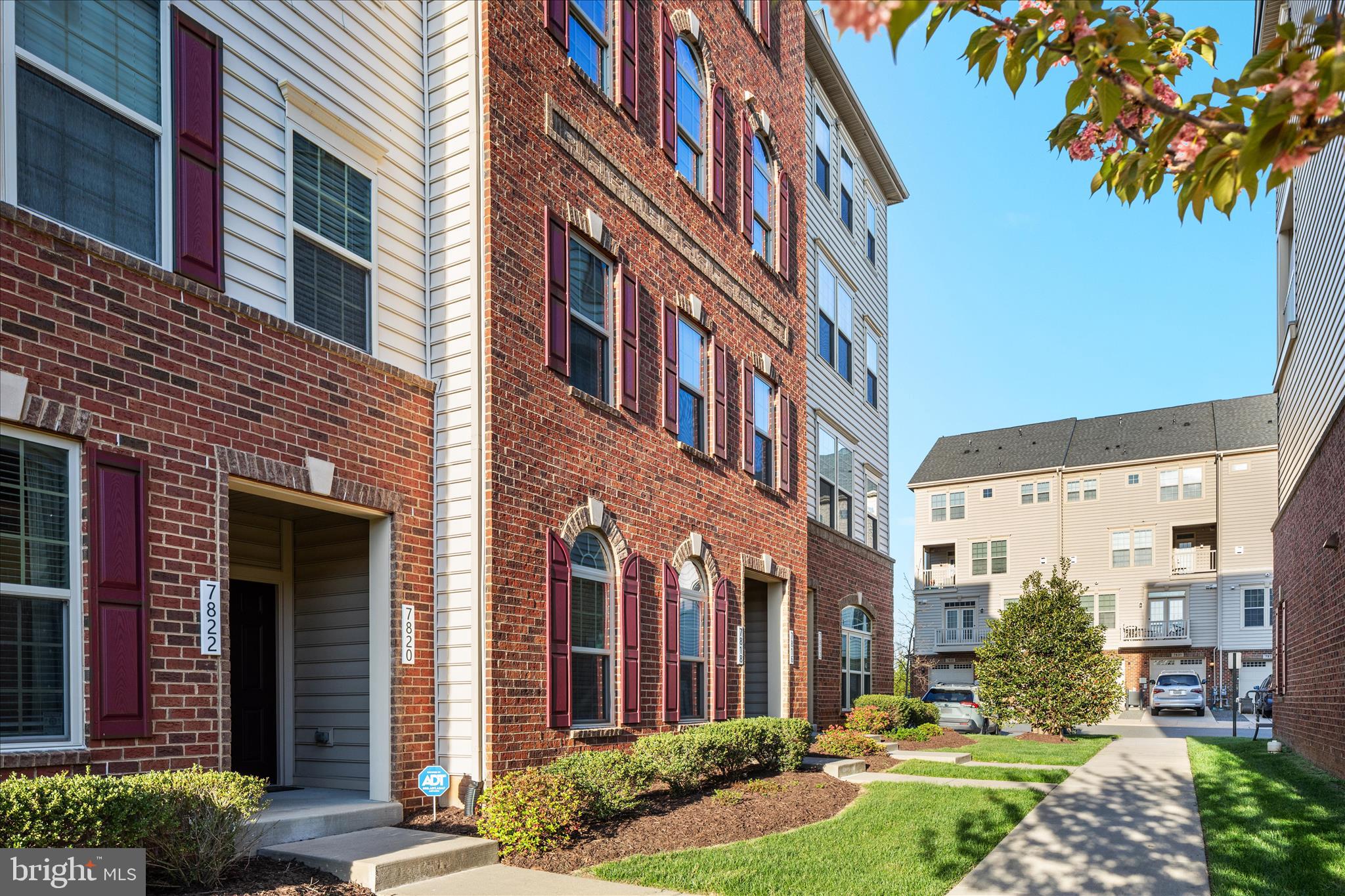 7816 CULLODEN CREST LANE