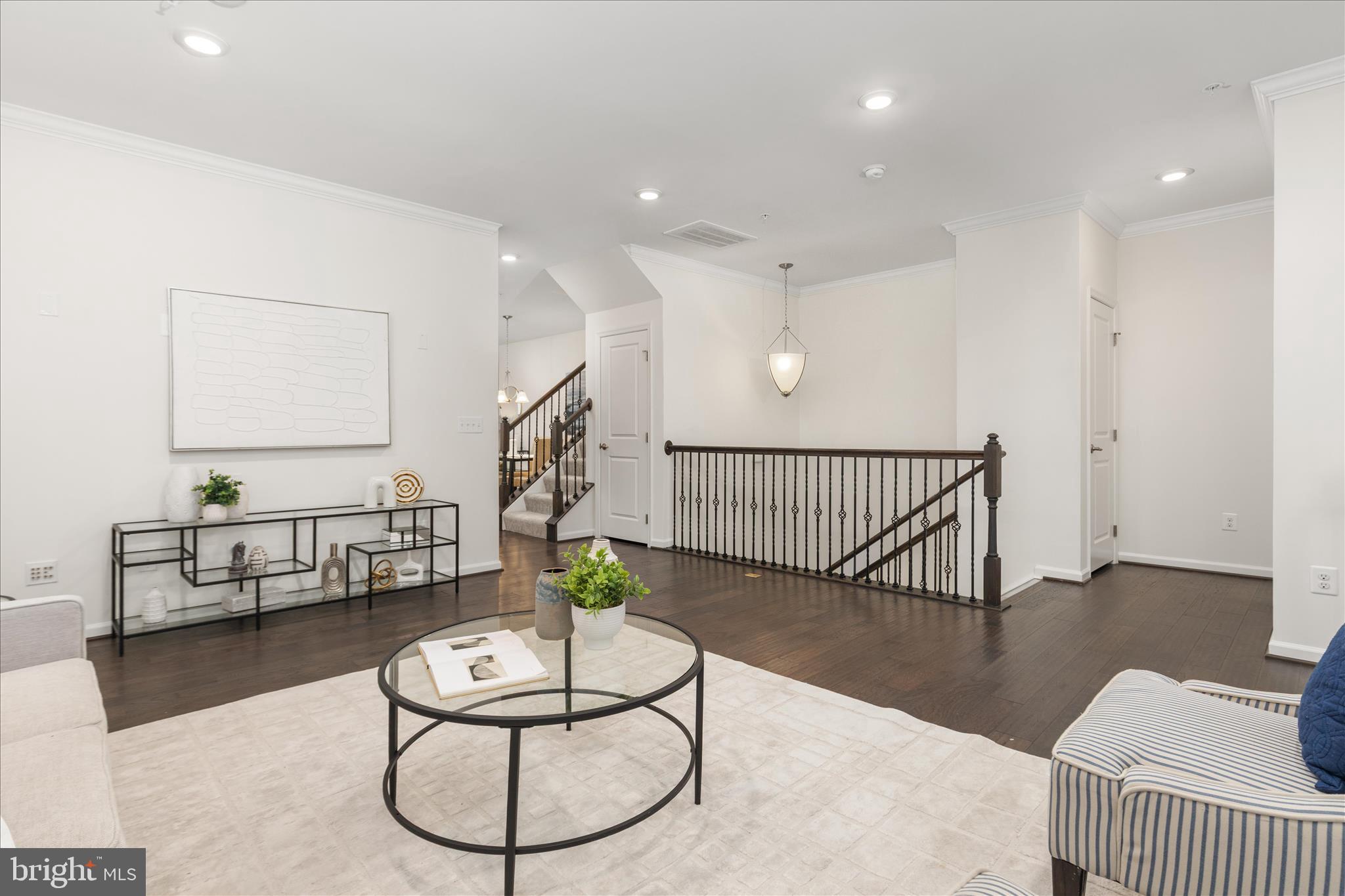 7816 CULLODEN CREST LANE